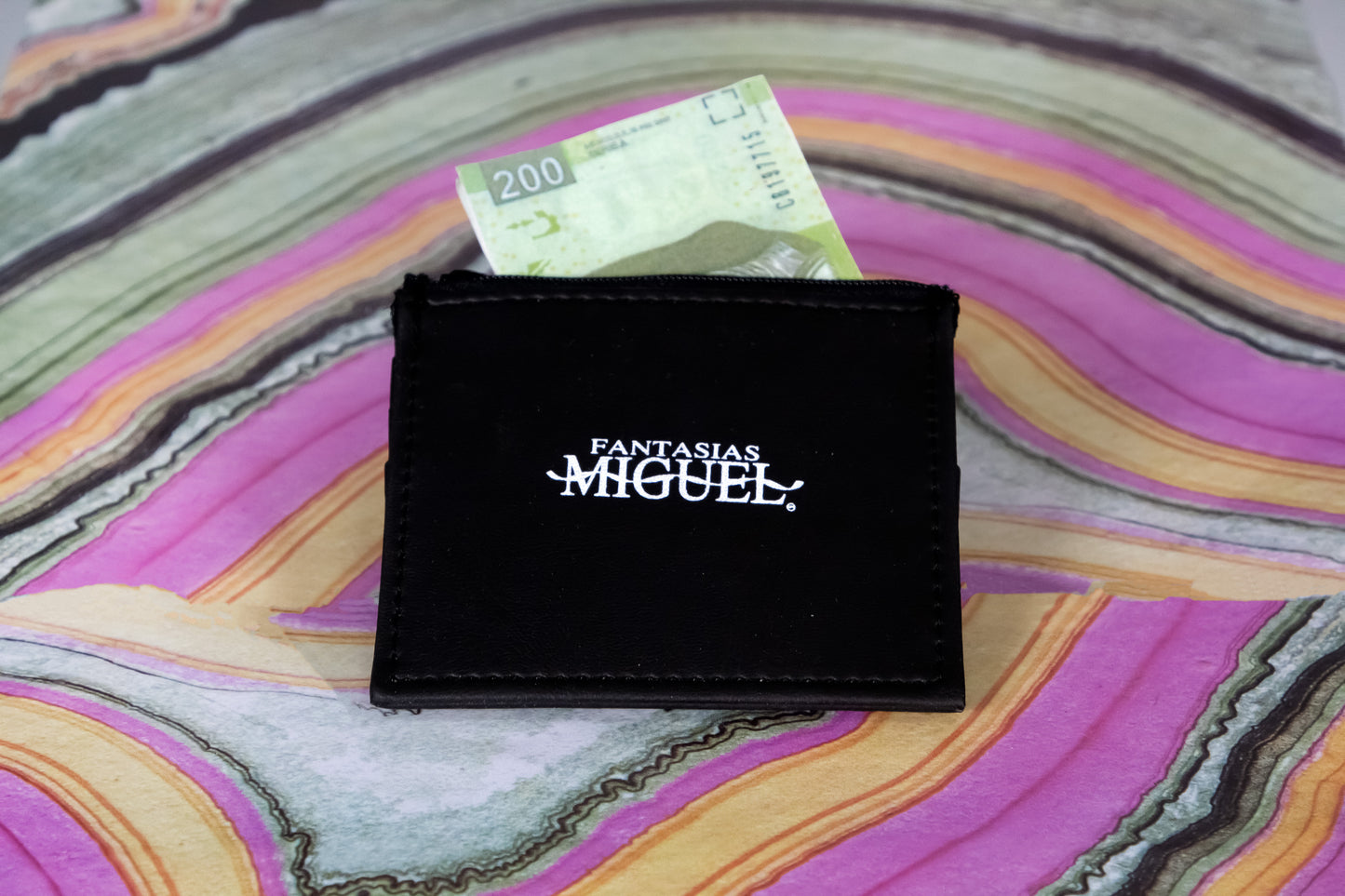 Tarjetero con cierre